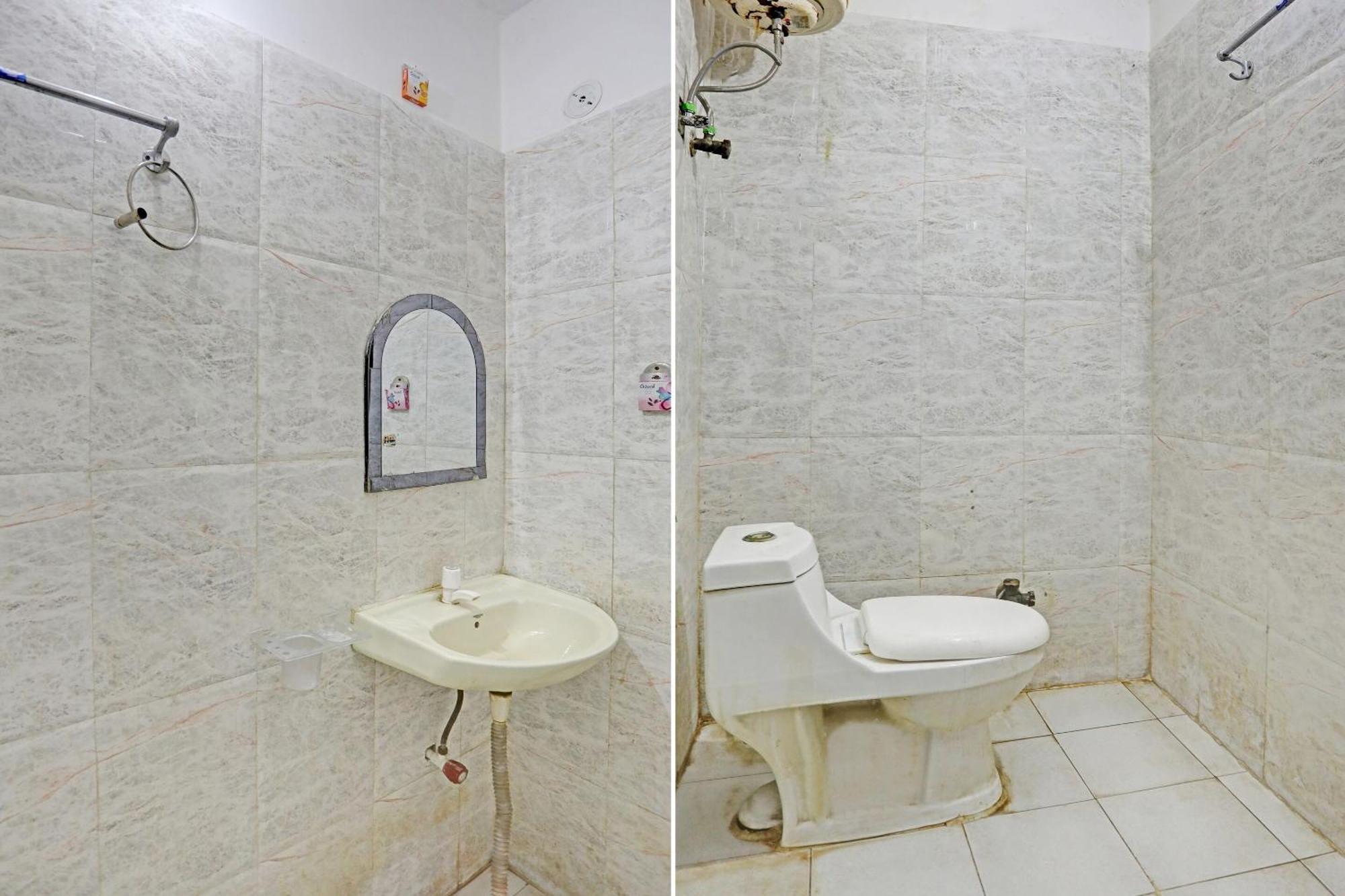 Collection O Mayank Guest House Near Iskcon Temple Noida Kālkāji Devi المظهر الخارجي الصورة